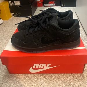 Nike Dunk Low “Undefeated” DOES NOT INCLUDE ORIGINAL BOX